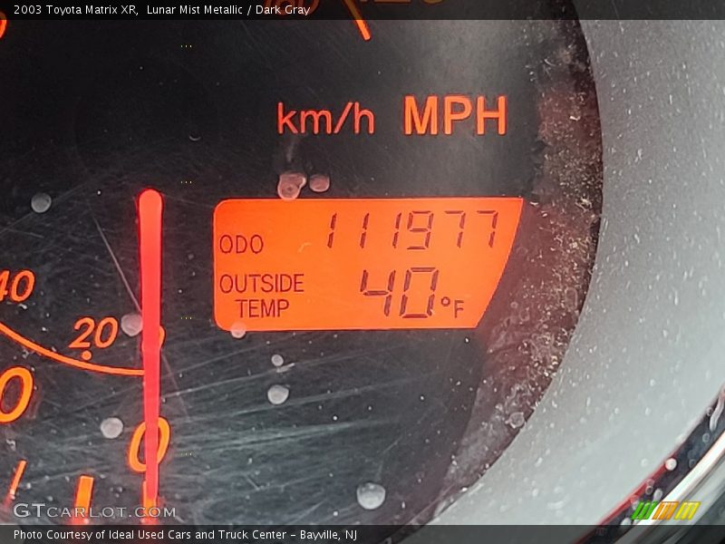 Lunar Mist Metallic / Dark Gray 2003 Toyota Matrix XR