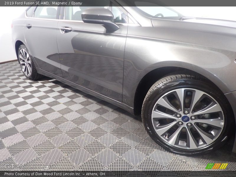 Magnetic / Ebony 2019 Ford Fusion SE AWD