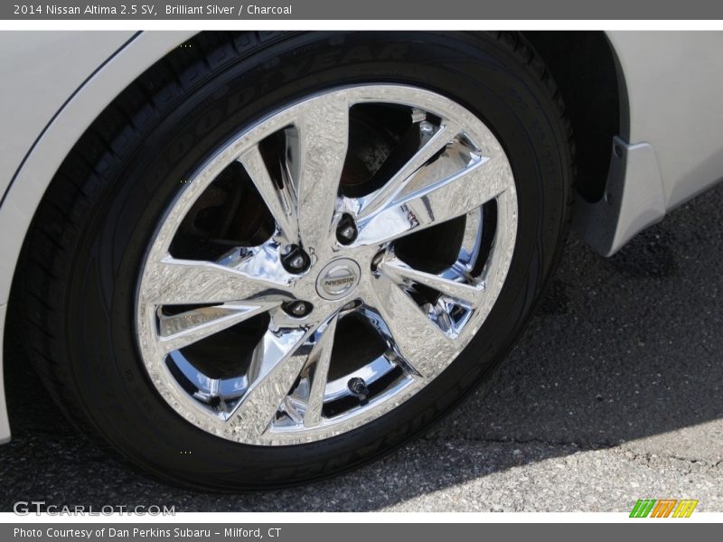 Brilliant Silver / Charcoal 2014 Nissan Altima 2.5 SV