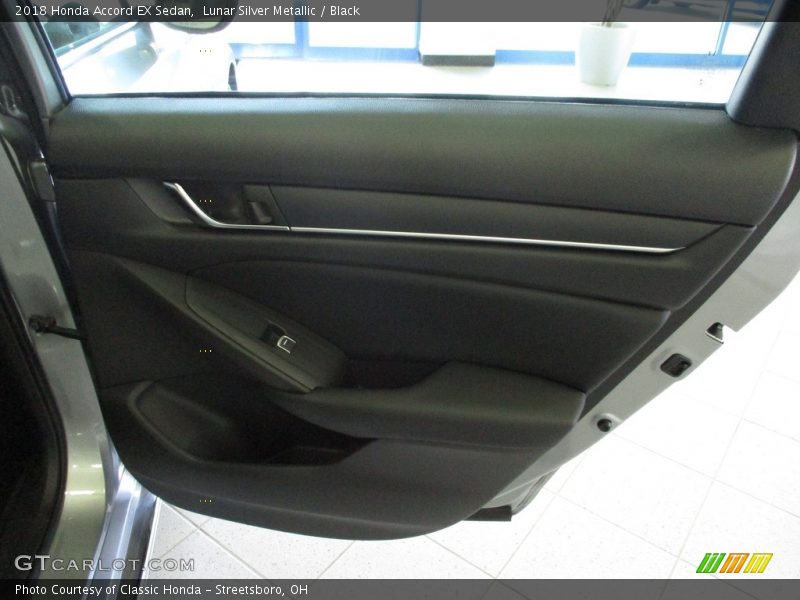 Lunar Silver Metallic / Black 2018 Honda Accord EX Sedan