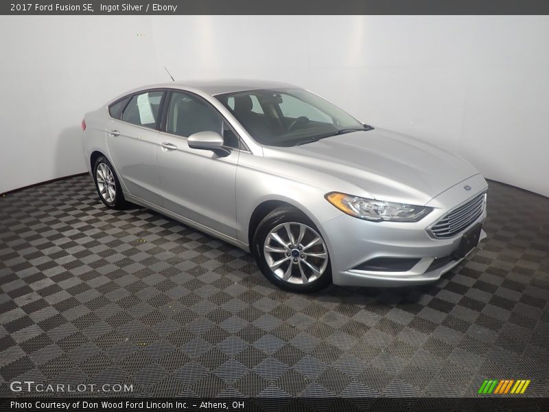 Ingot Silver / Ebony 2017 Ford Fusion SE