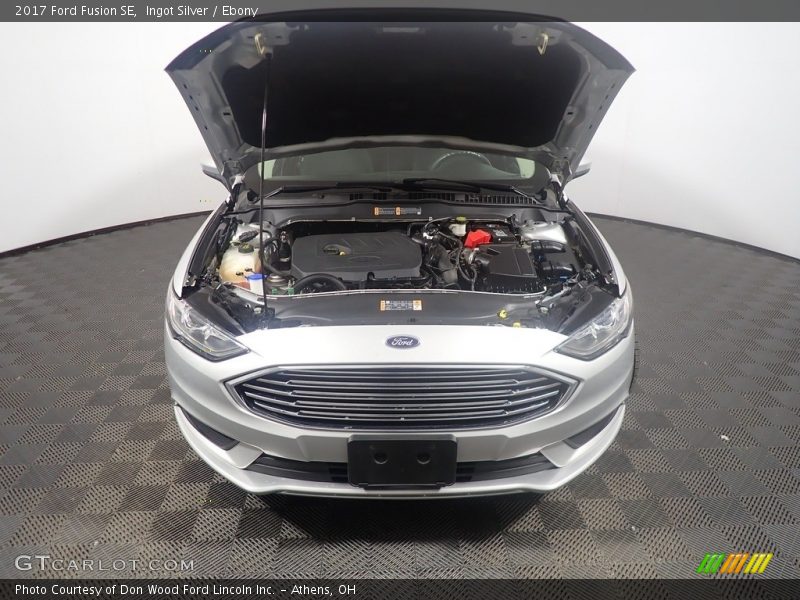 Ingot Silver / Ebony 2017 Ford Fusion SE
