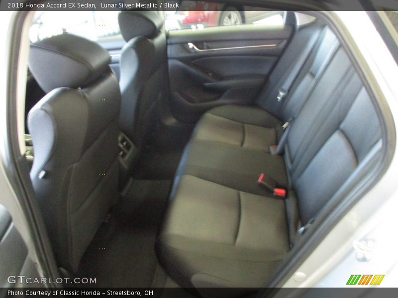 Lunar Silver Metallic / Black 2018 Honda Accord EX Sedan