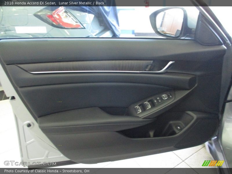 Lunar Silver Metallic / Black 2018 Honda Accord EX Sedan