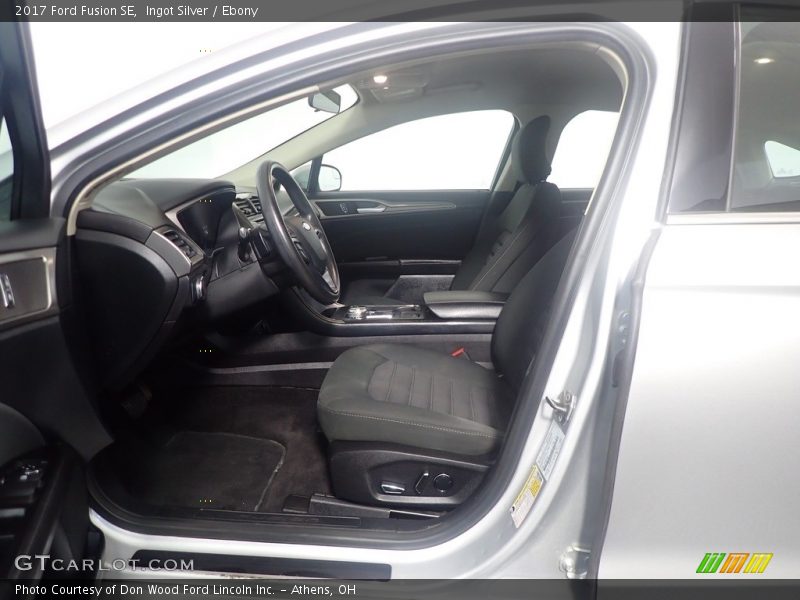 Ingot Silver / Ebony 2017 Ford Fusion SE