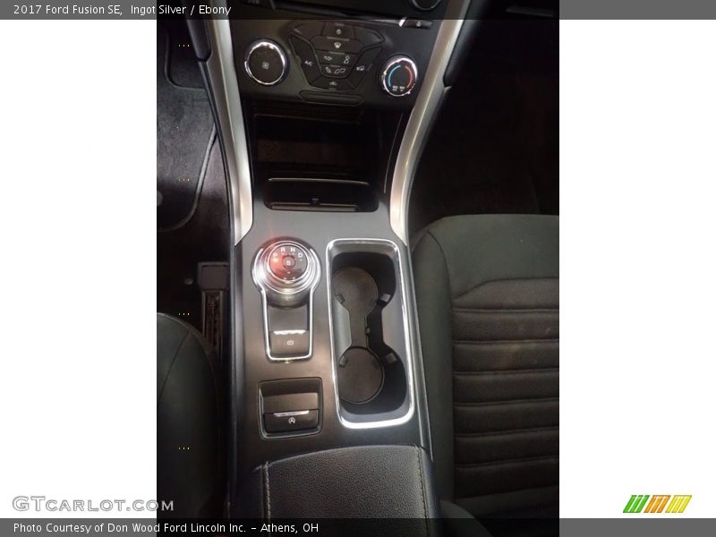 Ingot Silver / Ebony 2017 Ford Fusion SE
