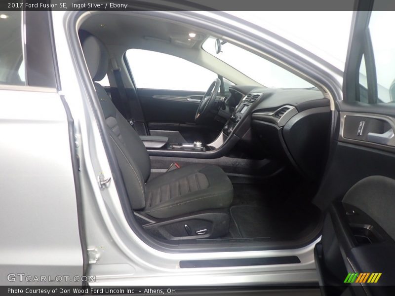 Ingot Silver / Ebony 2017 Ford Fusion SE