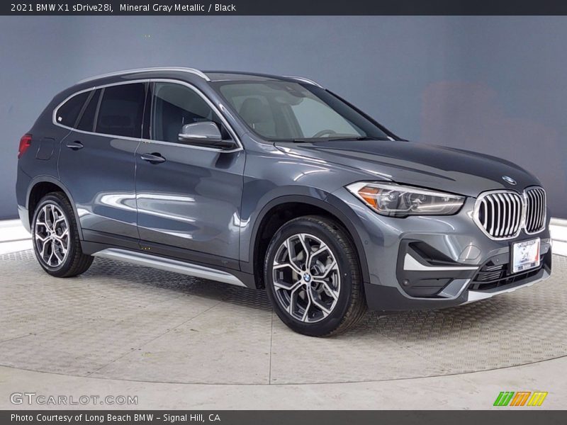 Mineral Gray Metallic / Black 2021 BMW X1 sDrive28i