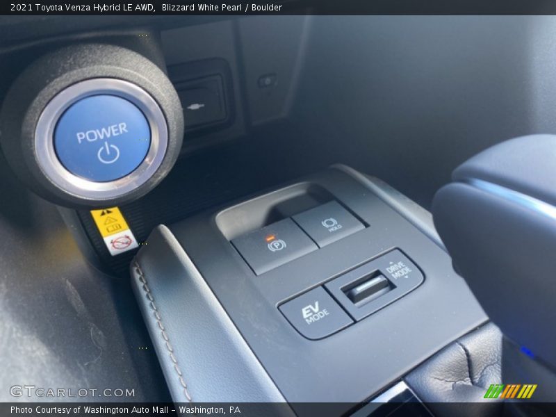 Blizzard White Pearl / Boulder 2021 Toyota Venza Hybrid LE AWD
