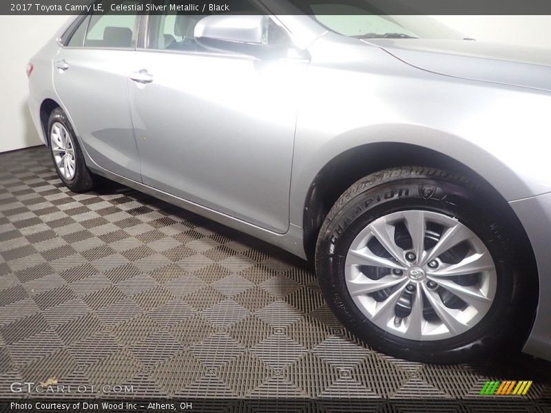 Celestial Silver Metallic / Black 2017 Toyota Camry LE