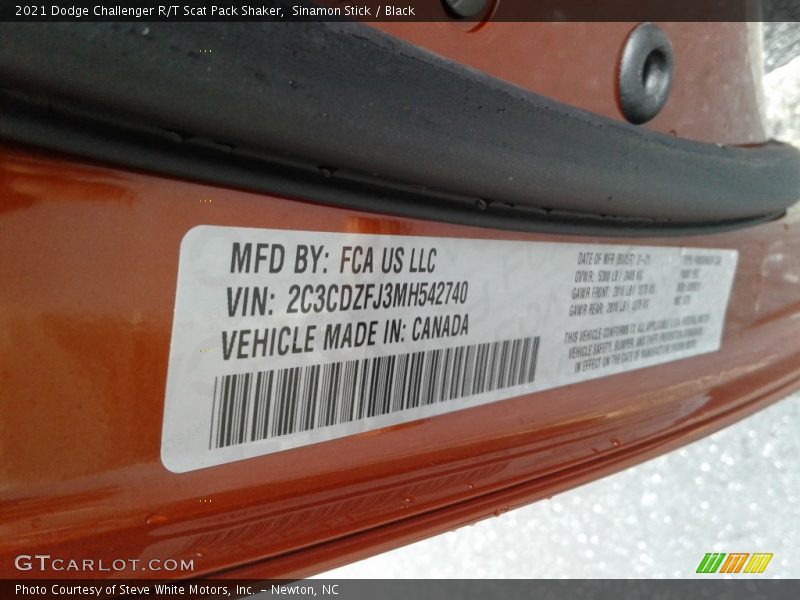 Sinamon Stick / Black 2021 Dodge Challenger R/T Scat Pack Shaker
