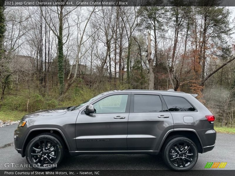 Granite Crystal Metallic / Black 2021 Jeep Grand Cherokee Laredo 4x4