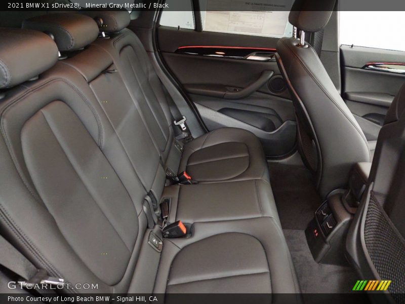 Mineral Gray Metallic / Black 2021 BMW X1 sDrive28i