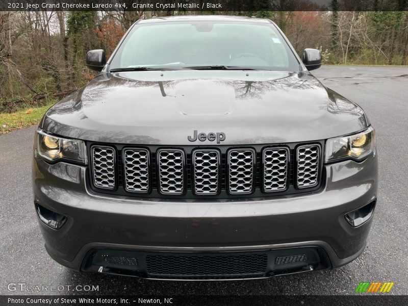 Granite Crystal Metallic / Black 2021 Jeep Grand Cherokee Laredo 4x4