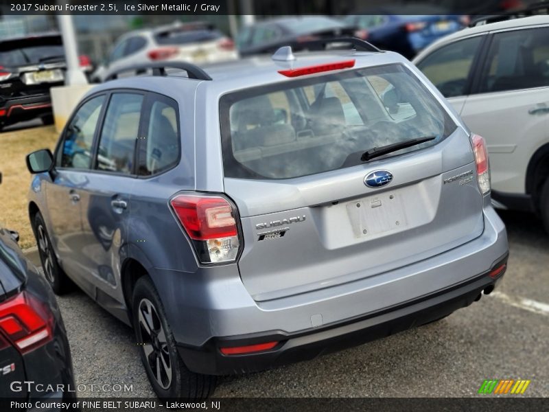 Ice Silver Metallic / Gray 2017 Subaru Forester 2.5i