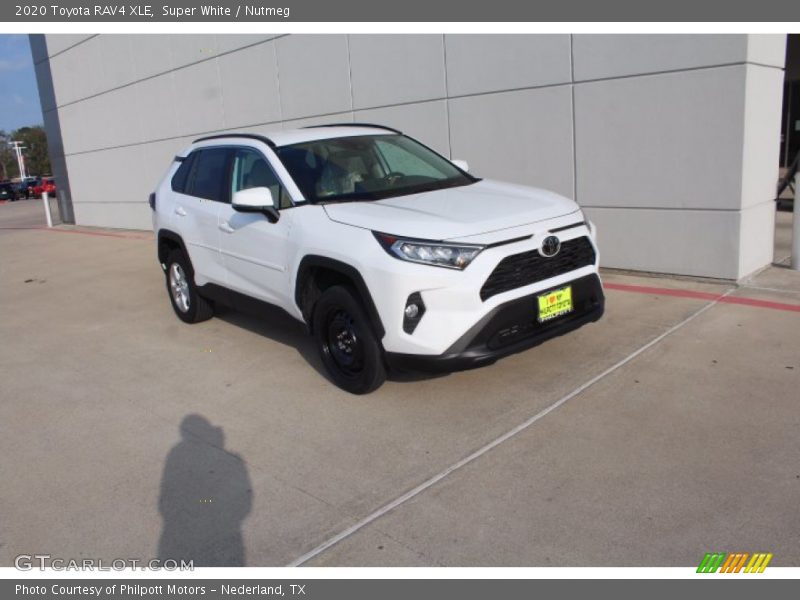 Super White / Nutmeg 2020 Toyota RAV4 XLE