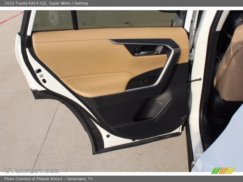 Super White / Nutmeg 2020 Toyota RAV4 XLE
