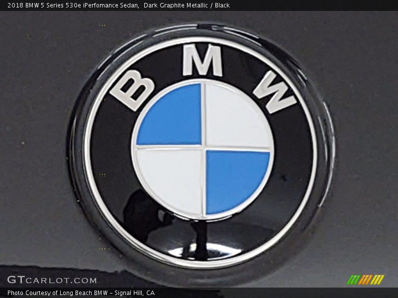 Dark Graphite Metallic / Black 2018 BMW 5 Series 530e iPerfomance Sedan