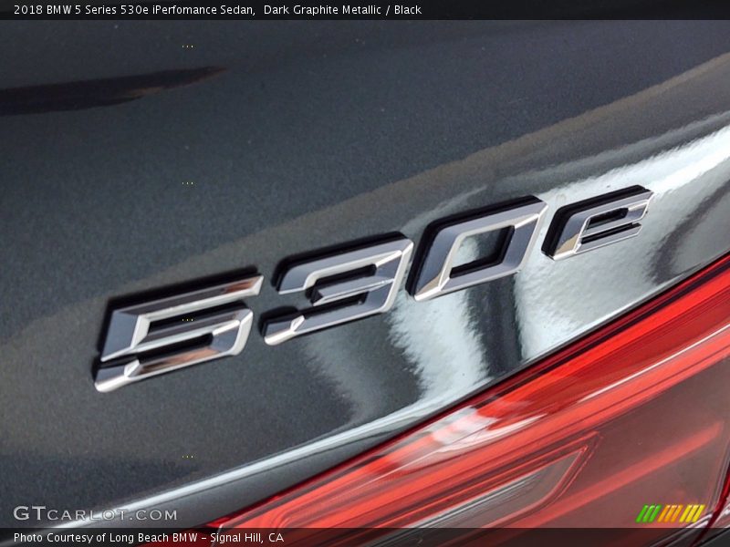 Dark Graphite Metallic / Black 2018 BMW 5 Series 530e iPerfomance Sedan