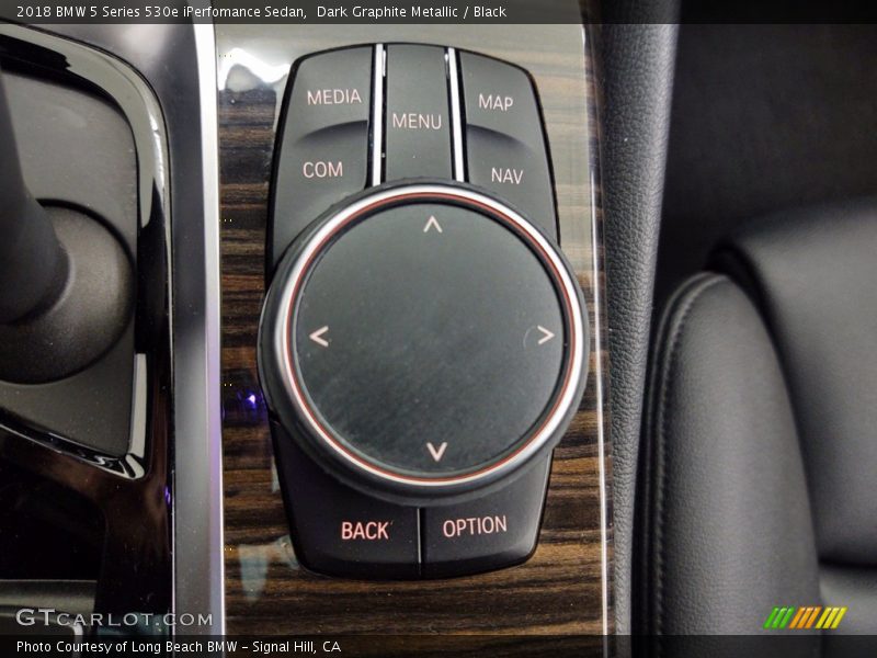 Dark Graphite Metallic / Black 2018 BMW 5 Series 530e iPerfomance Sedan