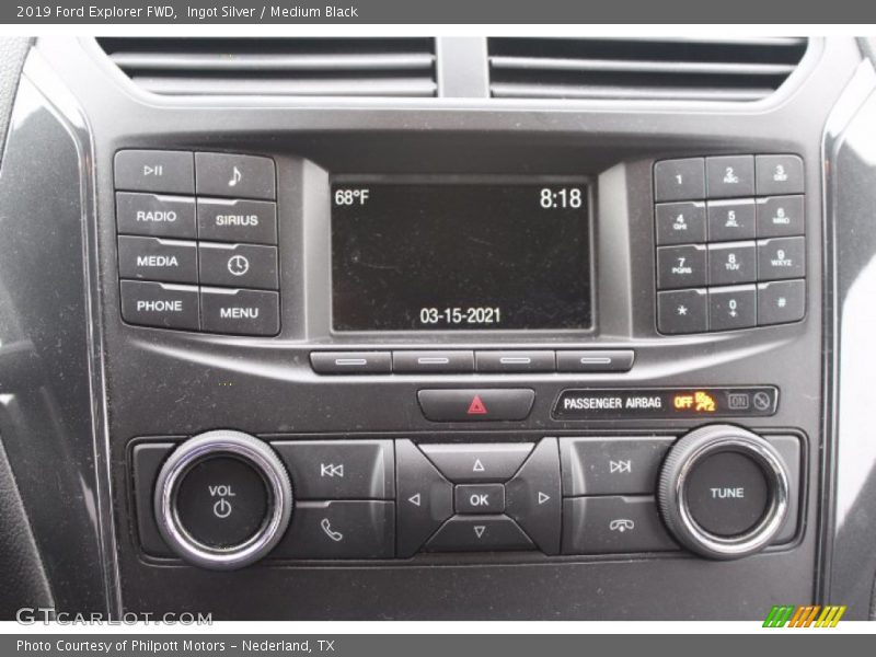 Ingot Silver / Medium Black 2019 Ford Explorer FWD