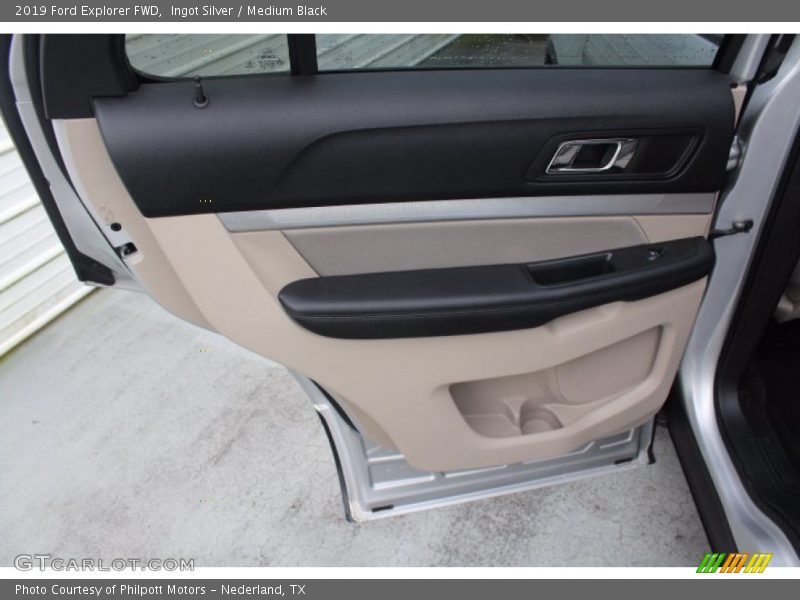 Ingot Silver / Medium Black 2019 Ford Explorer FWD