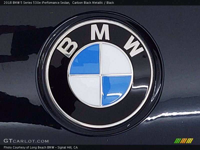 Carbon Black Metallic / Black 2018 BMW 5 Series 530e iPerfomance Sedan