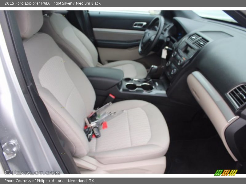 Ingot Silver / Medium Black 2019 Ford Explorer FWD