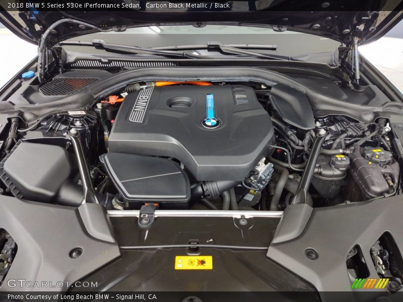 Carbon Black Metallic / Black 2018 BMW 5 Series 530e iPerfomance Sedan