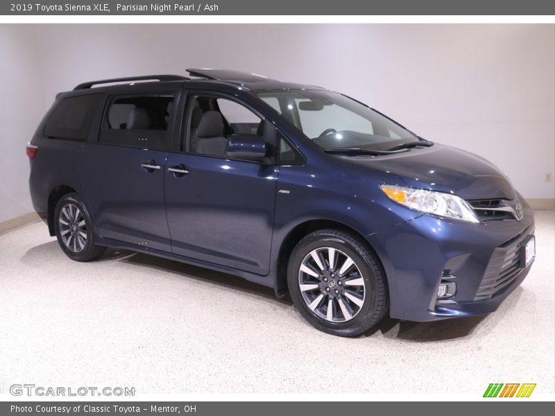 Parisian Night Pearl / Ash 2019 Toyota Sienna XLE