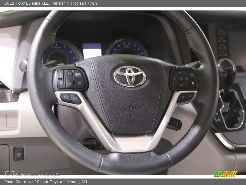 Parisian Night Pearl / Ash 2019 Toyota Sienna XLE