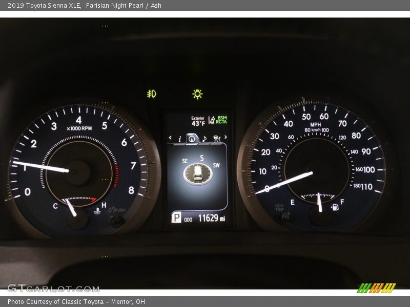 Parisian Night Pearl / Ash 2019 Toyota Sienna XLE