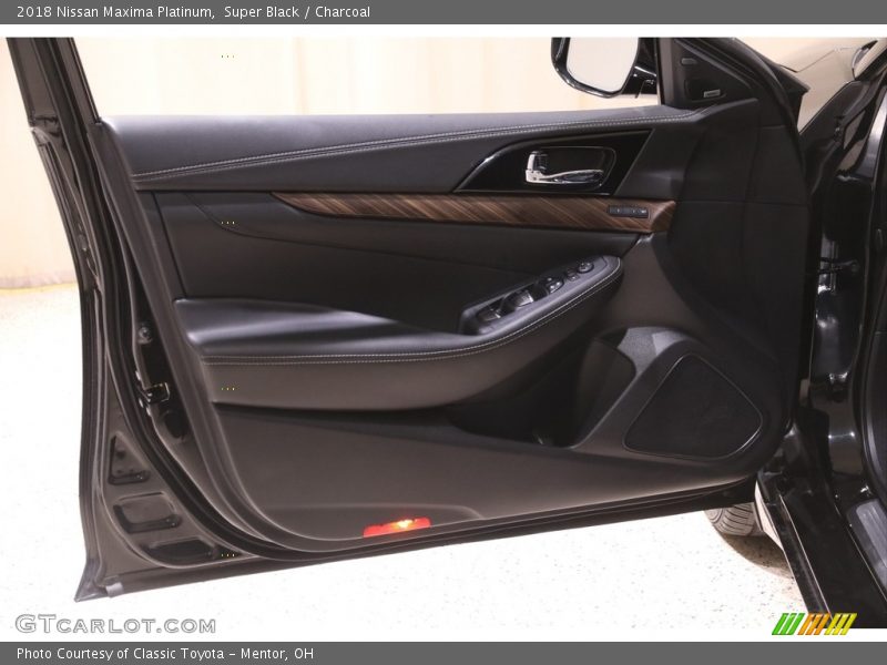 Super Black / Charcoal 2018 Nissan Maxima Platinum