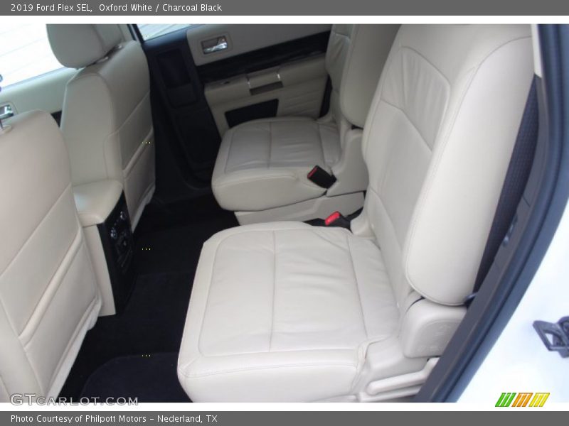 Oxford White / Charcoal Black 2019 Ford Flex SEL