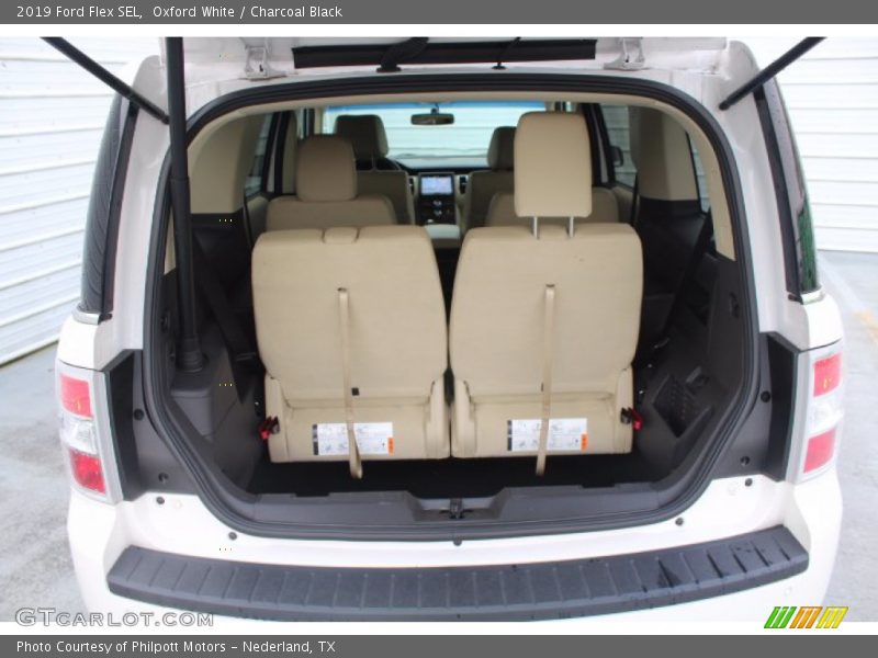 Oxford White / Charcoal Black 2019 Ford Flex SEL