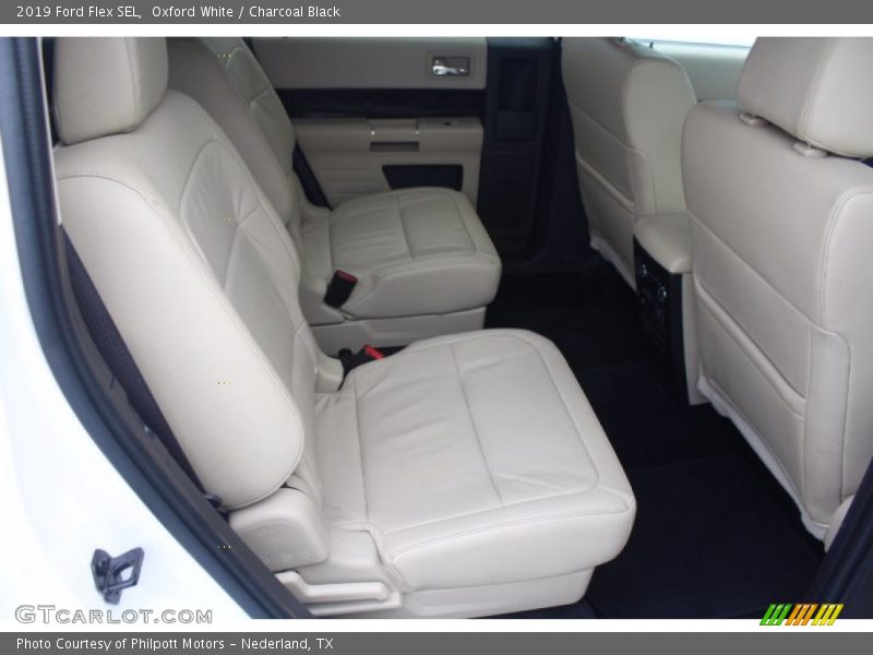 Oxford White / Charcoal Black 2019 Ford Flex SEL