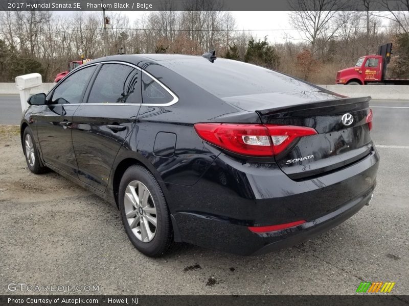 Phantom Black / Beige 2017 Hyundai Sonata SE