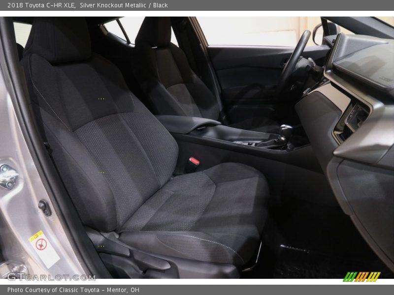 Silver Knockout Metallic / Black 2018 Toyota C-HR XLE