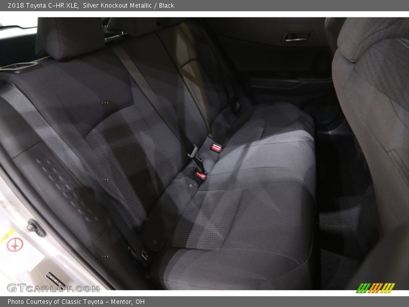 Silver Knockout Metallic / Black 2018 Toyota C-HR XLE