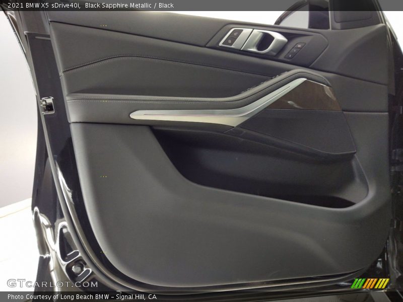 Black Sapphire Metallic / Black 2021 BMW X5 sDrive40i