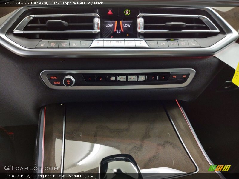 Black Sapphire Metallic / Black 2021 BMW X5 sDrive40i