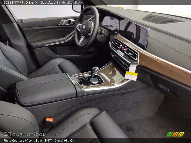 Black Sapphire Metallic / Black 2021 BMW X5 sDrive40i