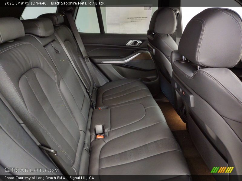 Black Sapphire Metallic / Black 2021 BMW X5 sDrive40i