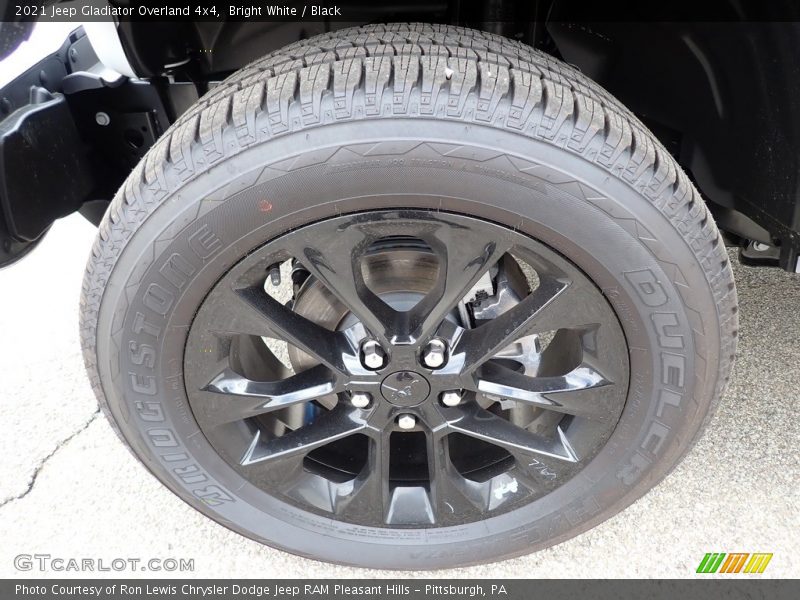 Bright White / Black 2021 Jeep Gladiator Overland 4x4