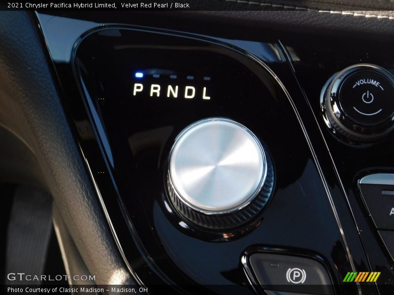 Velvet Red Pearl / Black 2021 Chrysler Pacifica Hybrid Limited