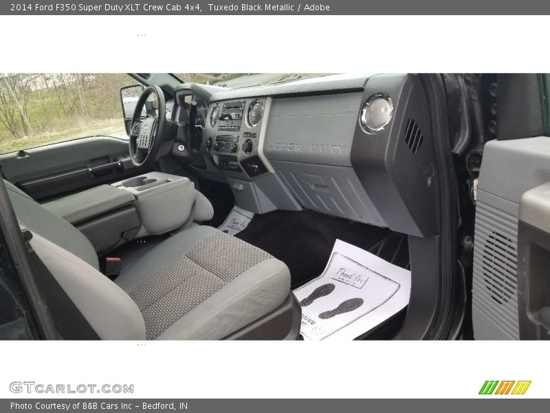 Tuxedo Black Metallic / Adobe 2014 Ford F350 Super Duty XLT Crew Cab 4x4