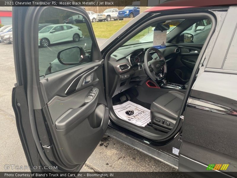 Mosaic Black Metallic / Jet Black 2021 Chevrolet TrailBlazer RS