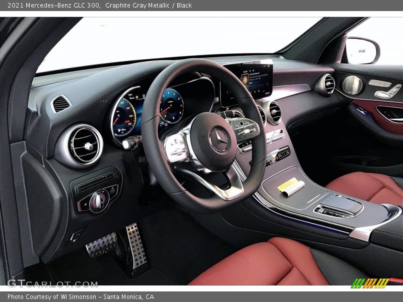 Graphite Gray Metallic / Black 2021 Mercedes-Benz GLC 300