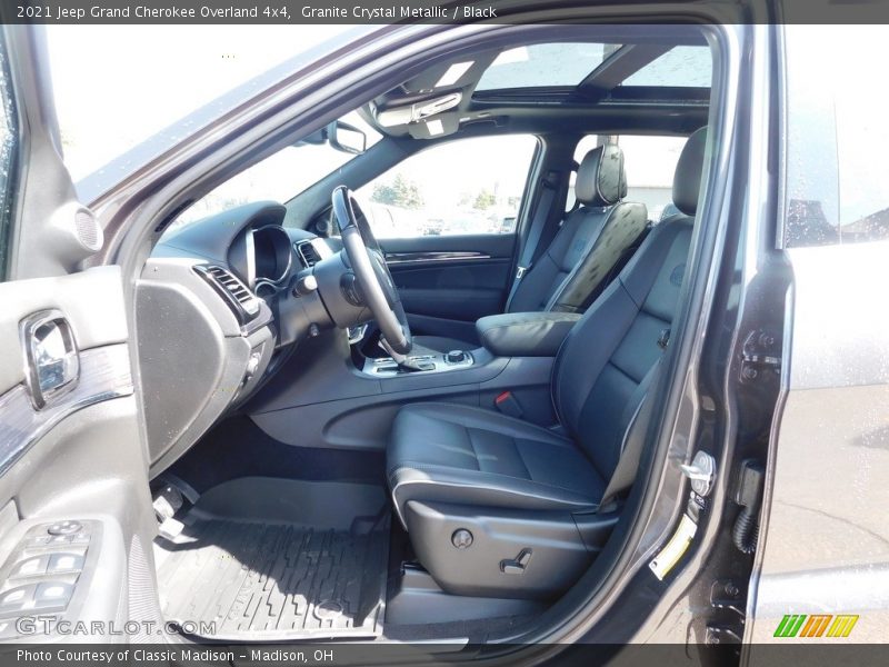 Granite Crystal Metallic / Black 2021 Jeep Grand Cherokee Overland 4x4