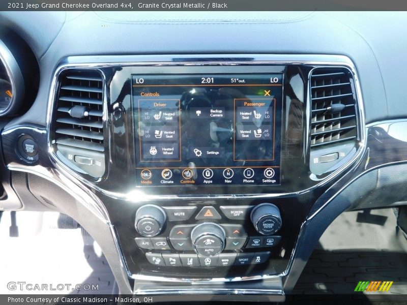 Granite Crystal Metallic / Black 2021 Jeep Grand Cherokee Overland 4x4